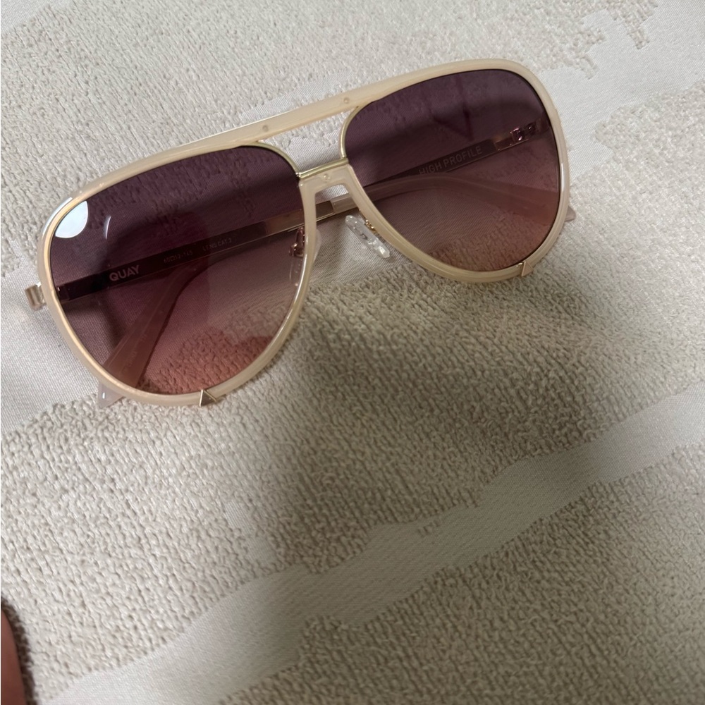 Quay Sunglasses 🕶️